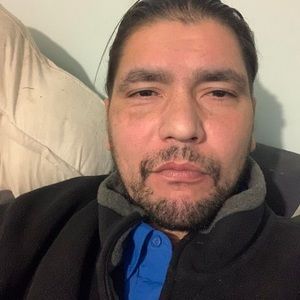 Meet your Posher, Efrain